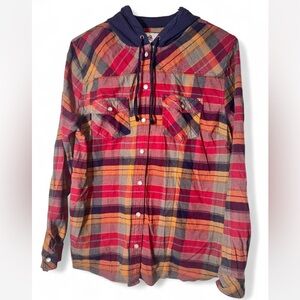 Legendary Whitetails Men's Plaid Hooded Button Down Shirt